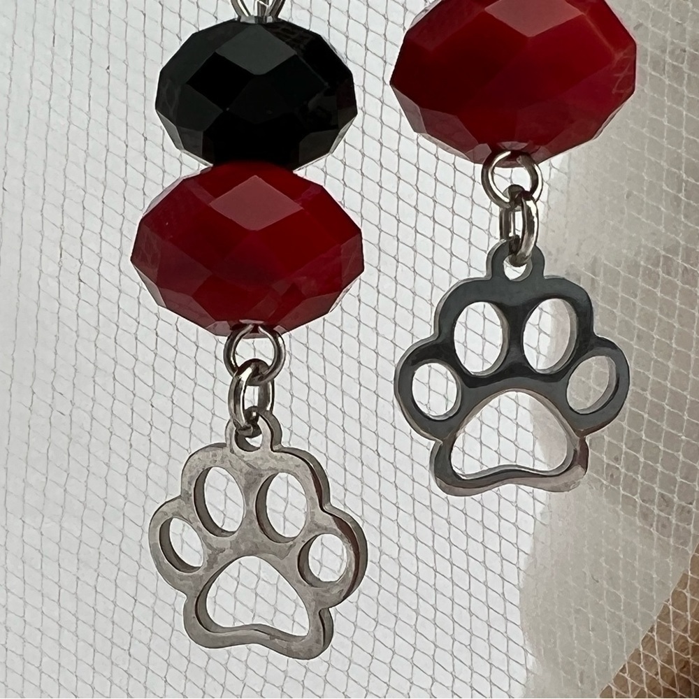Black & Red Dangle Earrings with Paw Charms - Picture 2 of 11